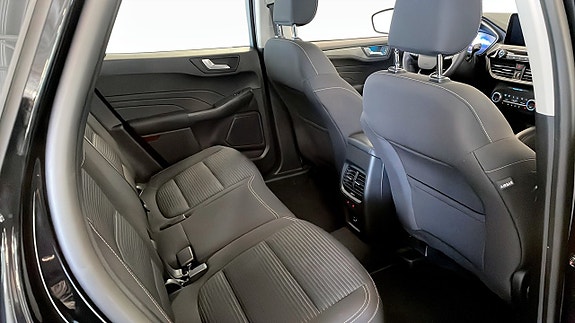 Ford Kuga 5 of 9