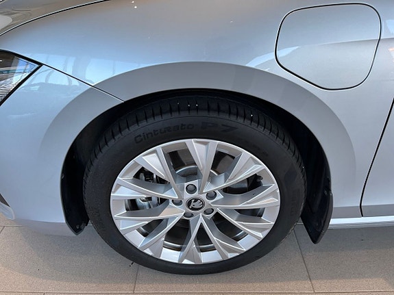 Skoda Superb 22 of 22