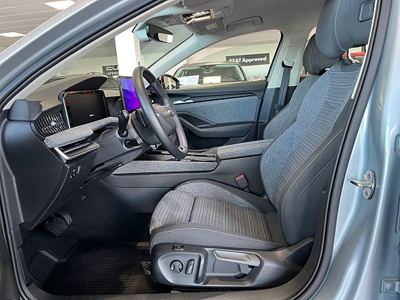 Skoda Superb 17 of 22