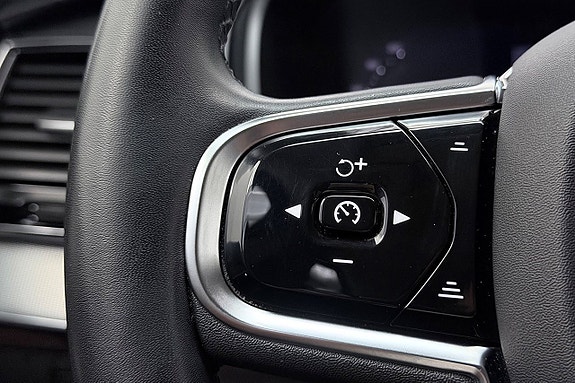 Volvo XC90 21 of 30