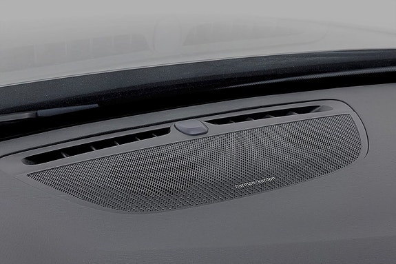 Volvo XC90 23 of 30