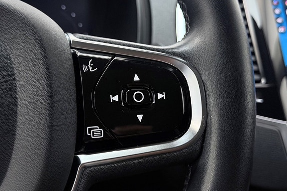 Volvo XC90 22 of 30