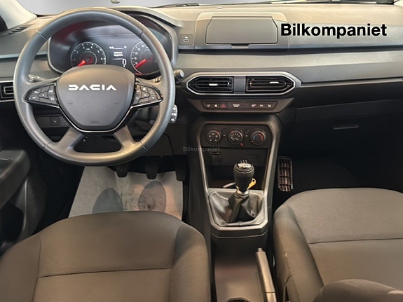 Dacia Sandero 7 of 14