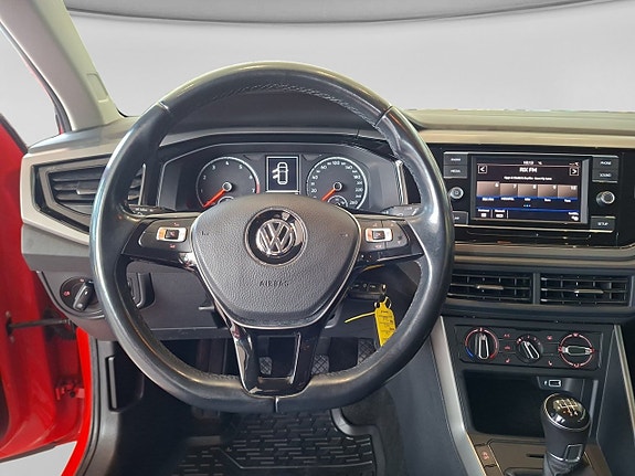 Volkswagen Polo 12 of 15