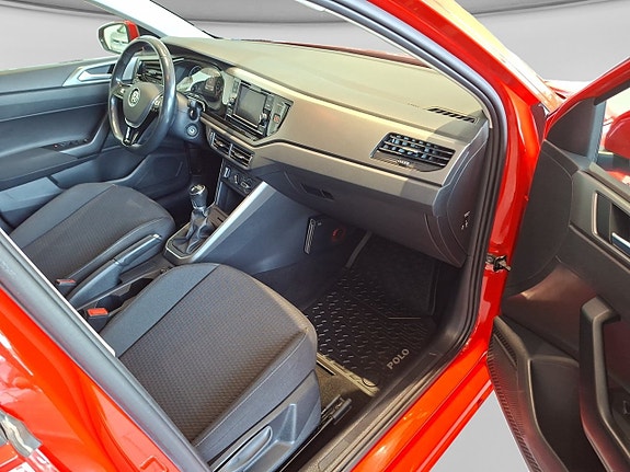Volkswagen Polo 15 of 15