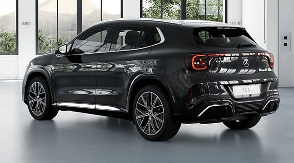 Mercedes-Benz GLA250 2 of 7