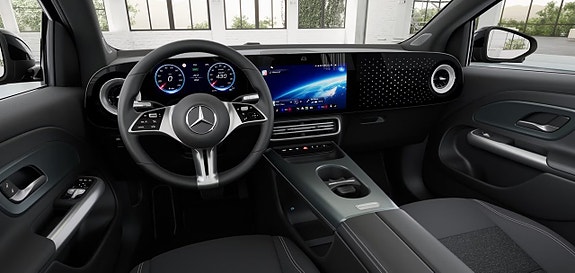 Mercedes-Benz GLA250 5 of 8