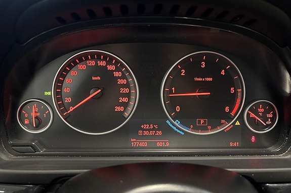 BMW 520d 14 of 30