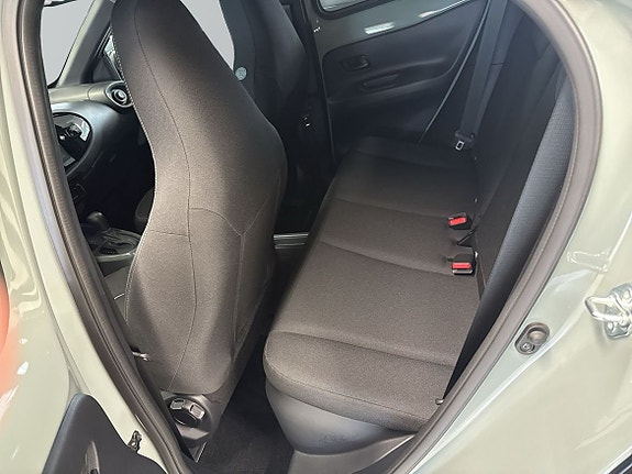 Toyota Aygo X 8 of 14