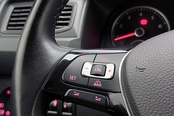 Volkswagen Caddy 19 of 27