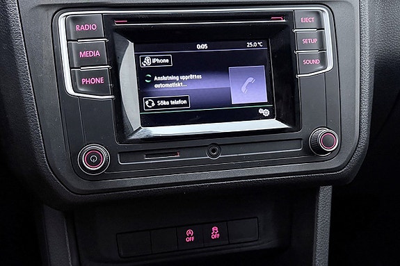 Volkswagen Caddy 23 of 27