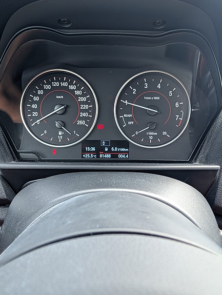 BMW 118i 10 of 13