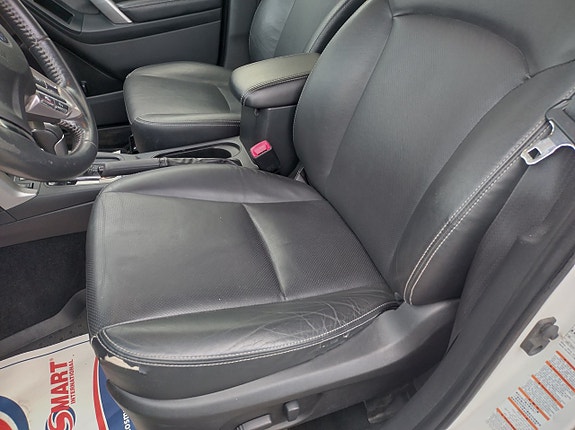 Subaru Forester 9 of 14