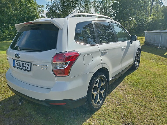 Subaru Forester 5 of 14
