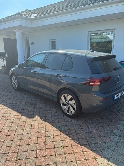 Volkswagen Golf VIII 2 of 2
