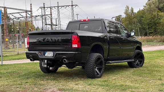 Dodge RAM 4 of 26