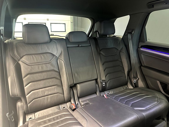Volkswagen Touareg 22 of 22