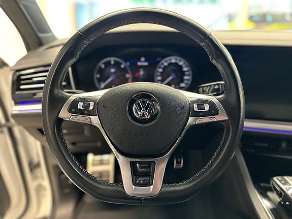 Volkswagen Touareg 15 of 22