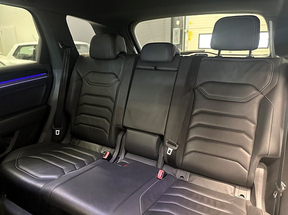 Volkswagen Touareg 21 of 22