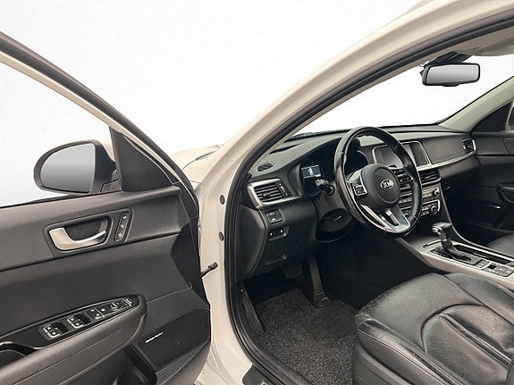 Kia Optima 11 of 30