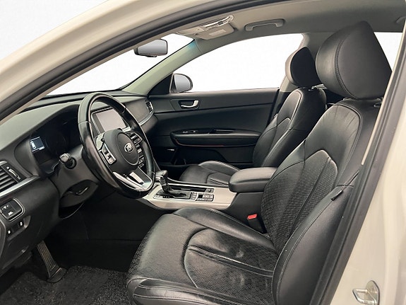 Kia Optima 12 of 30