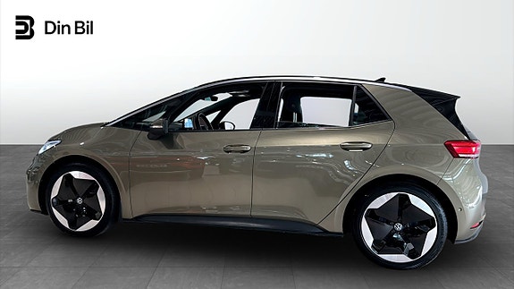 Volkswagen ID.3 2 of 13