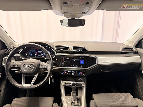Audi Q3 13 of 16