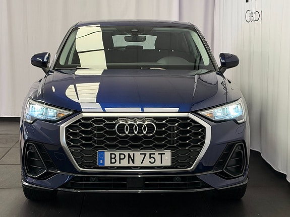 Audi Q3 7 of 16