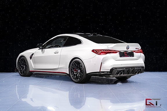 BMW M4 8 of 27