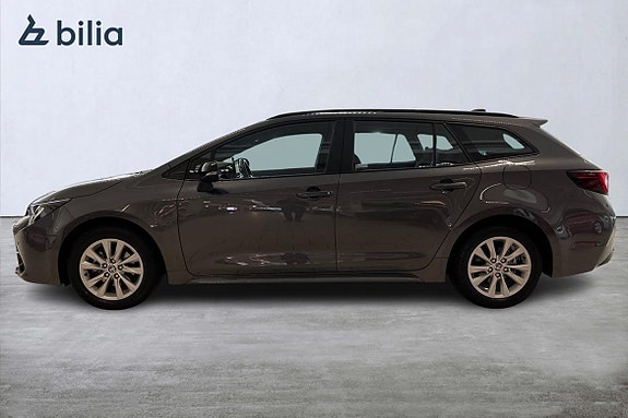 Toyota Corolla 3 of 21