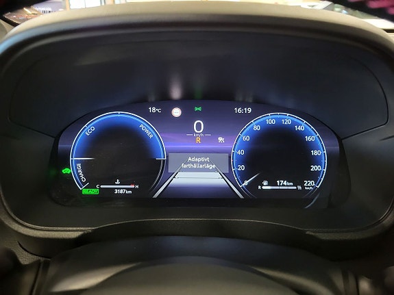Toyota Yaris Cross 14 of 14
