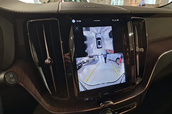 Volvo XC60 16 of 20