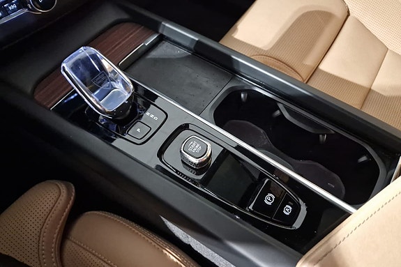 Volvo XC60 20 of 20