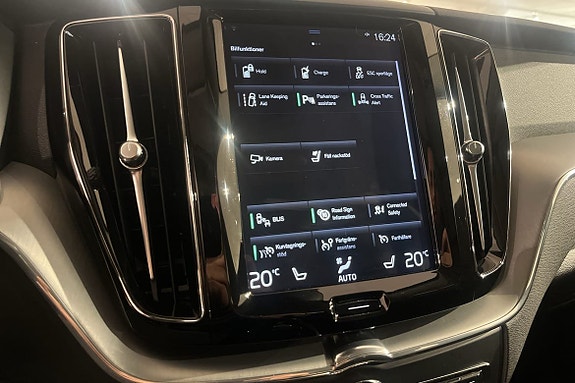 Volvo XC60 16 of 20