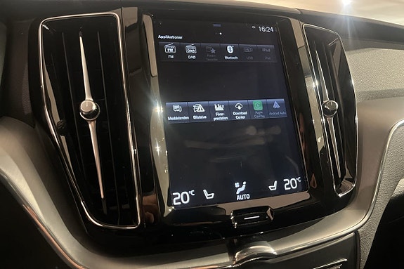 Volvo XC60 17 of 20