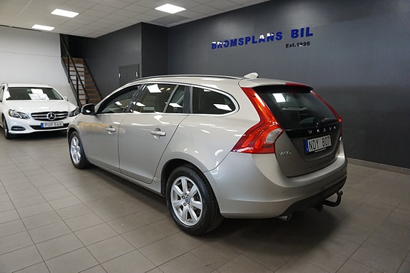 Volvo V60 6 of 18