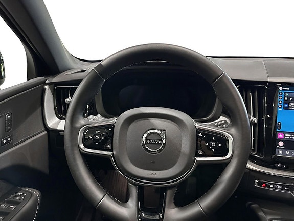 Volvo XC60 9 of 20