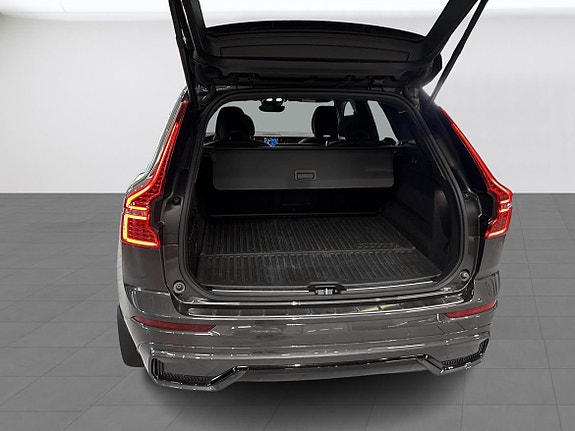 Volvo XC60 11 of 20