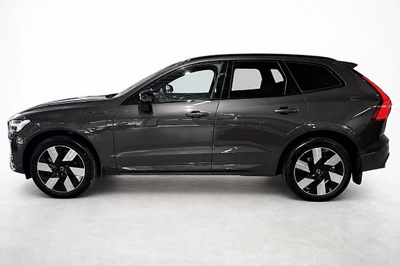 Volvo XC60 2 of 21