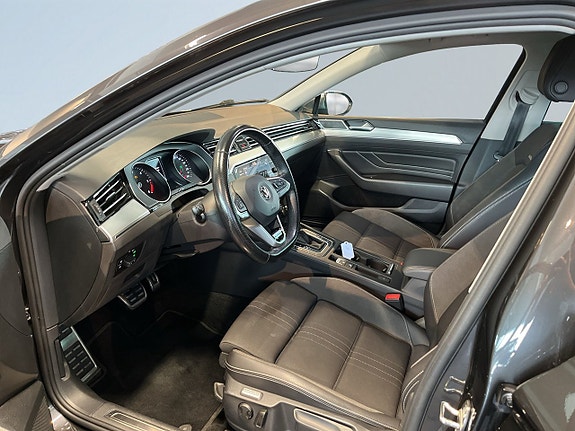 Volkswagen Passat Alltrack 7 of 18
