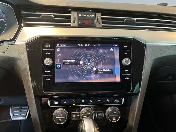 Volkswagen Passat Alltrack 11 of 18