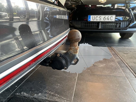 Volkswagen Passat Alltrack 13 of 18