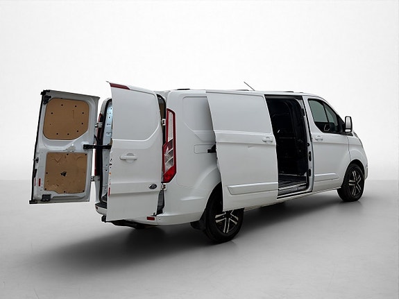 Ford Transit Custom 13 of 30