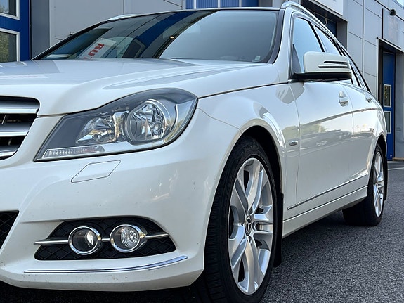 Mercedes-Benz C220 20 of 26