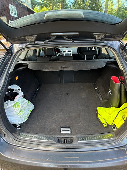 Toyota Avensis 8 of 8