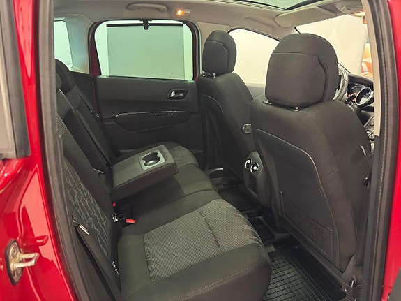 Peugeot 3008 11 of 16