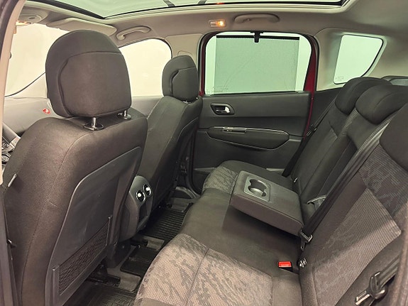 Peugeot 3008 9 of 16
