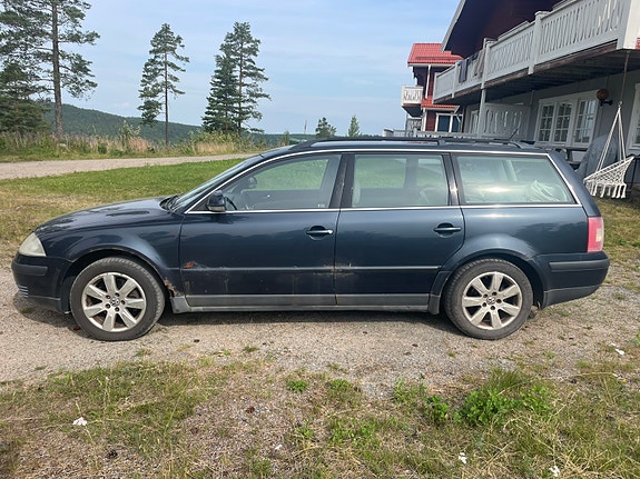 Volkswagen Passat 6 of 9