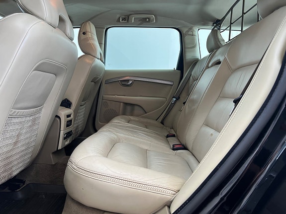 Volvo XC70 28 of 30