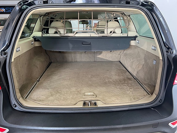 Volvo XC70 13 of 30